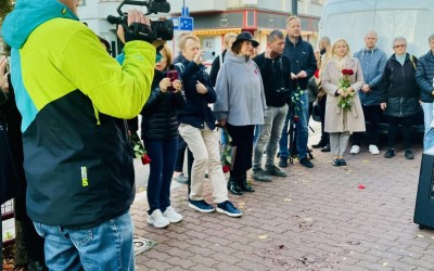 Pardubice si připomněly oběti holocaustu dalšími Stolpersteiny